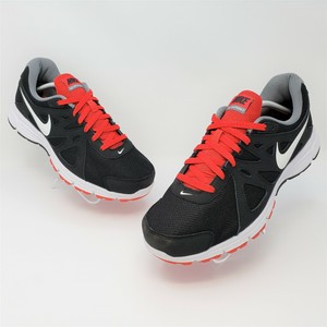 revolution 2 black running shoes