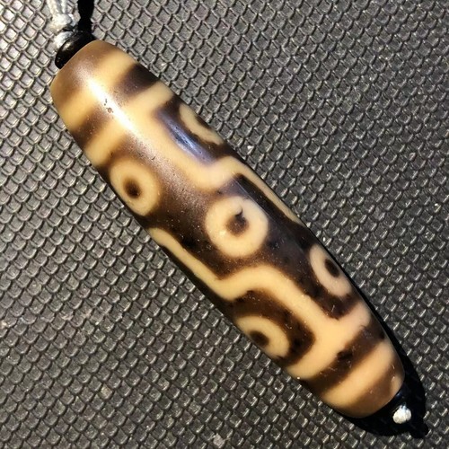 Royal Power Magic Tibetan Old Agate Ivory Color 9Eye Totem dZi Bead Amulet