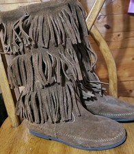 Minnetonka Womens 6 Brown Suede Leather 3-Layer Fringe Moccasin Boots 1663