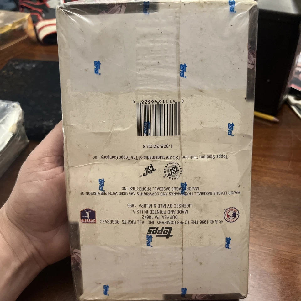 1996 Topps Stadium Club Baseball Series 2 Mickey Mantle, NEW 24 Packs - Image 2 of 2