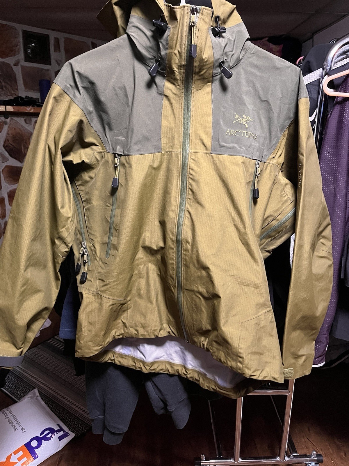 Arc'teryx Beta AR jacket in the "Java" colorway - image 6