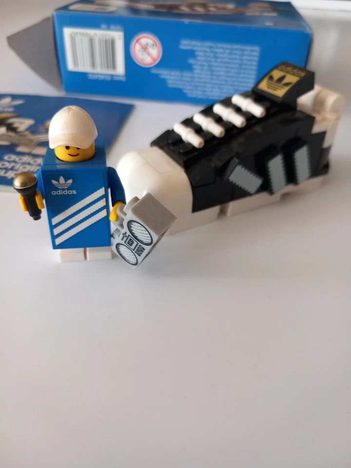 LEGO 40486 Adidas Originals Superstar, photo 3 sur 5