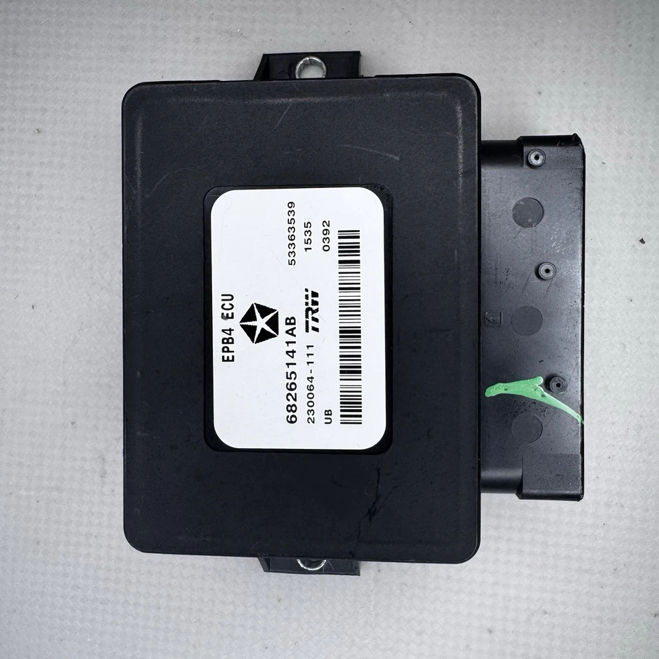 68258697AA OEM 2015-2018 Chrysler 200 Jeep Cherokee módulo de control de freno de estacionamiento Foto 2 de 4
