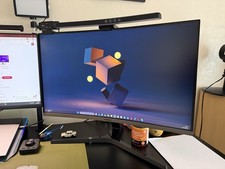 Samsung LED Curved 27-inch Monitor with Stand