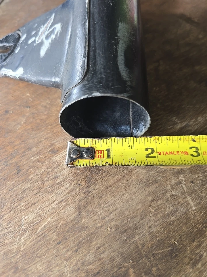 BMW R60 R60/6 1976 horquilla delantera cubiertas de tubo orejas soportes de faros OEM 867 Foto 2 de 4