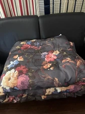 Croscill Full/ Queen Comforter Floral Pattern  COTTON 92x90