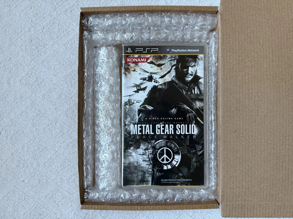 Metal Gear Solid Peace Walker Sony PSP - NTSC-J Asian English VGC CIB - Tracked - Image 2 of 4