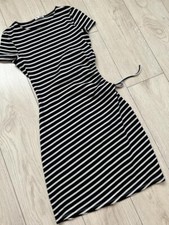Chic mini dress in stripes with a slit striped goldi M