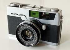 PETRI 7 with lens cover from Japan