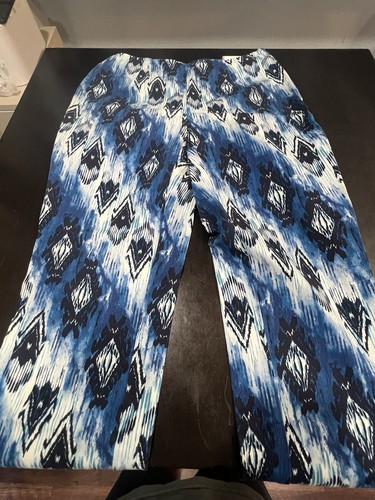 CHICO'S Ultimate Fit Diamond Ikat Modern Slimming Crop Ankle Pant Small Size O