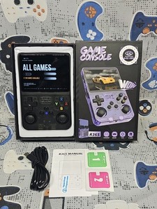 R36S Ultra Console de jeu portable 3.5 1 cm IPS Écran 20000+ Jeux BLACK ONLY NEW