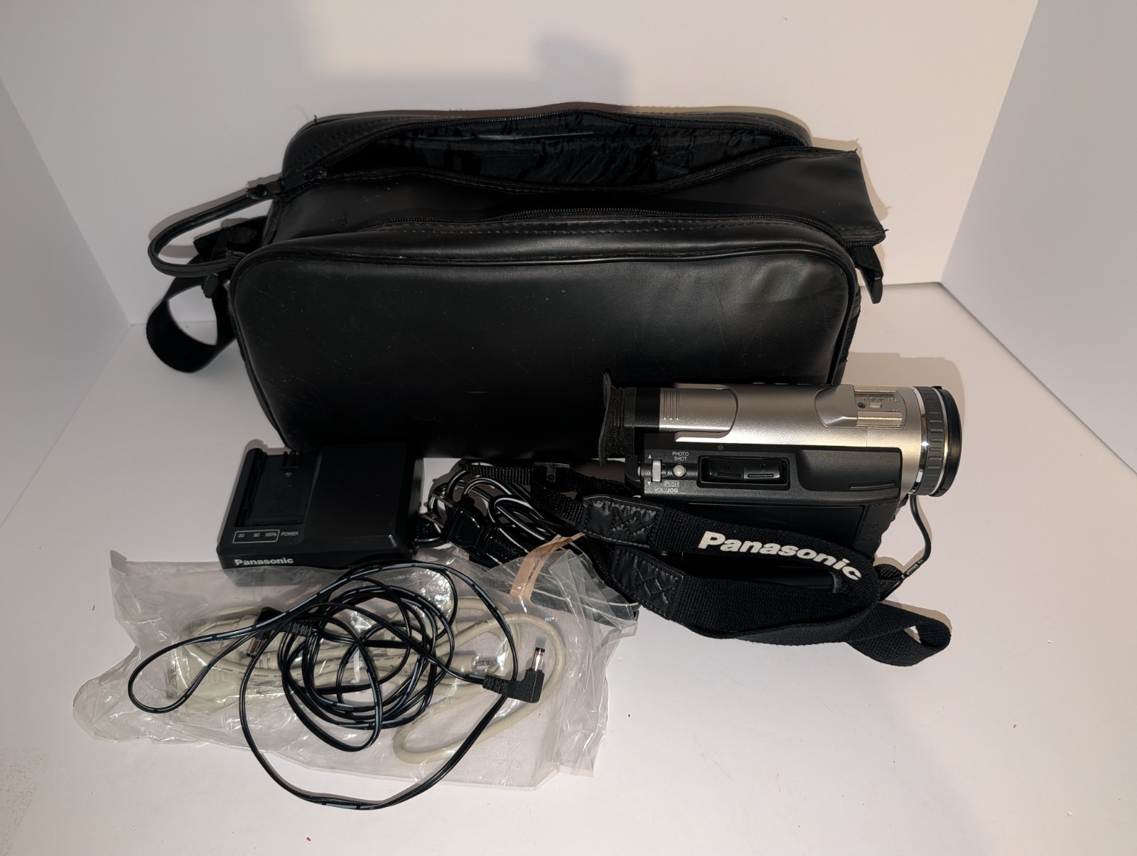 Panasonic PV-DV400D Mini DV Hybrid Camcorder