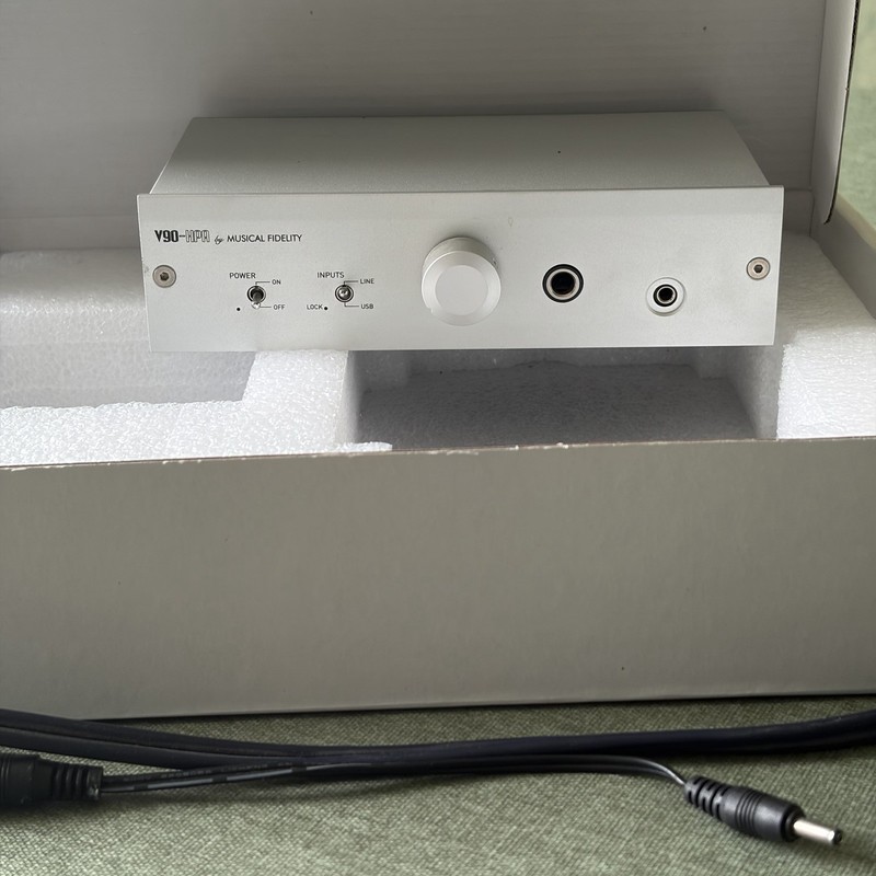 Musical Fidelity V90-HPA headphone amplifier/DAC