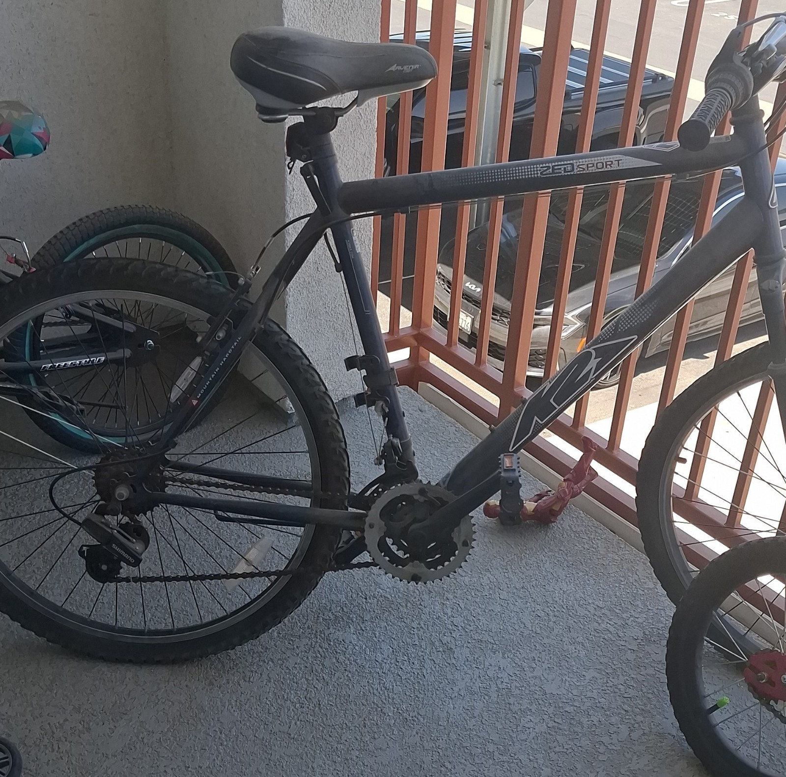 Kent 26 Sport 26in Mountain Bike, 21-Speed, Mechanical Rim B