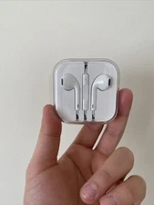 Apple Ear Pods In Ear Canal Headset - White (MNHF2AM/A)  3.5mm Headphone Plug