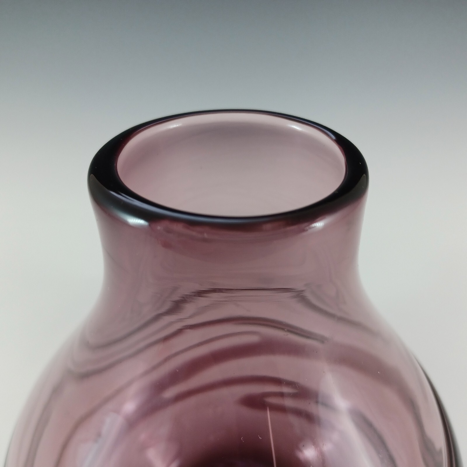 Whitefriars 9803 Baxter Aubergine Glass Random Strapped Vase eBay
