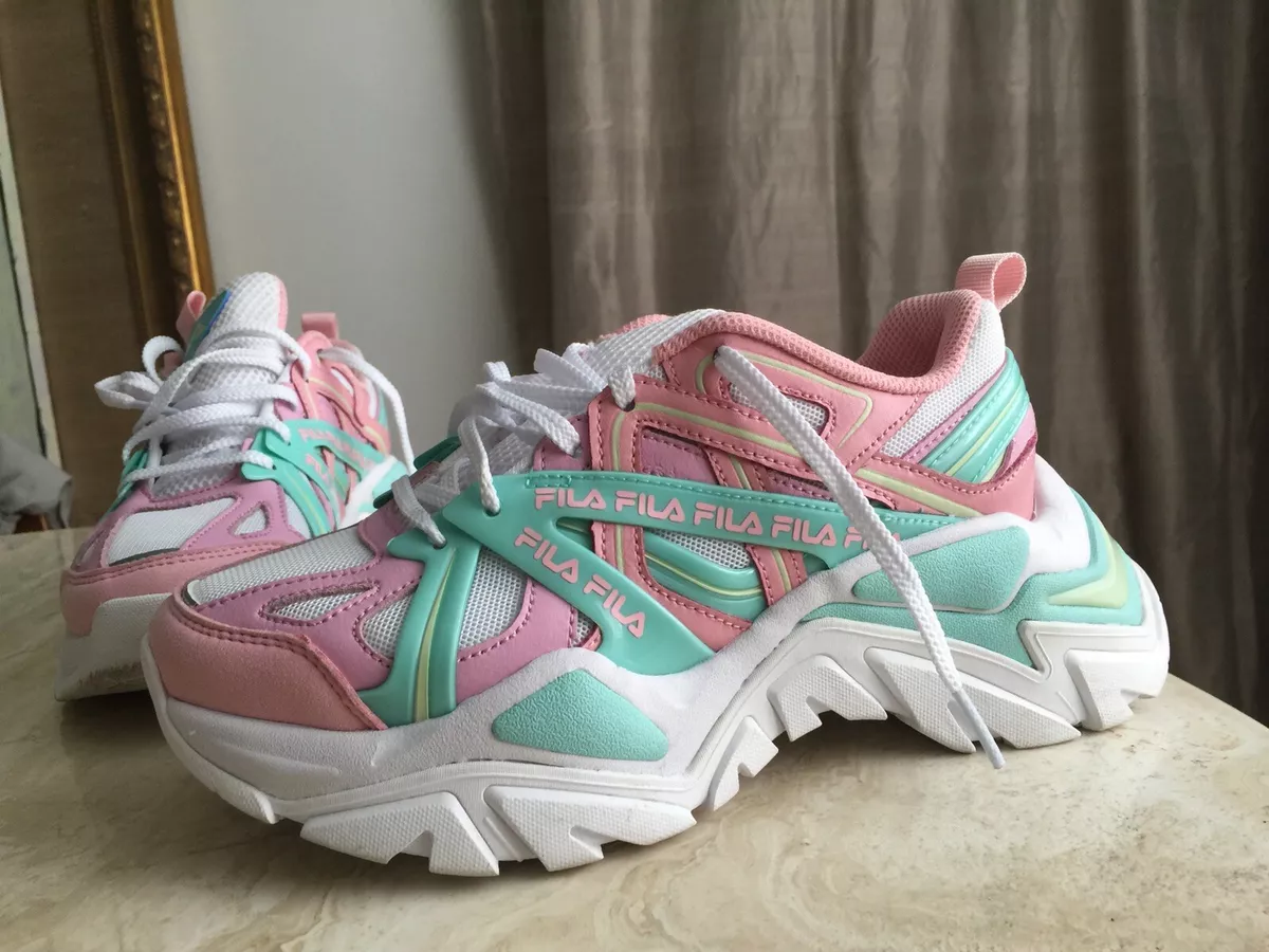 Pink n cheap white shoe