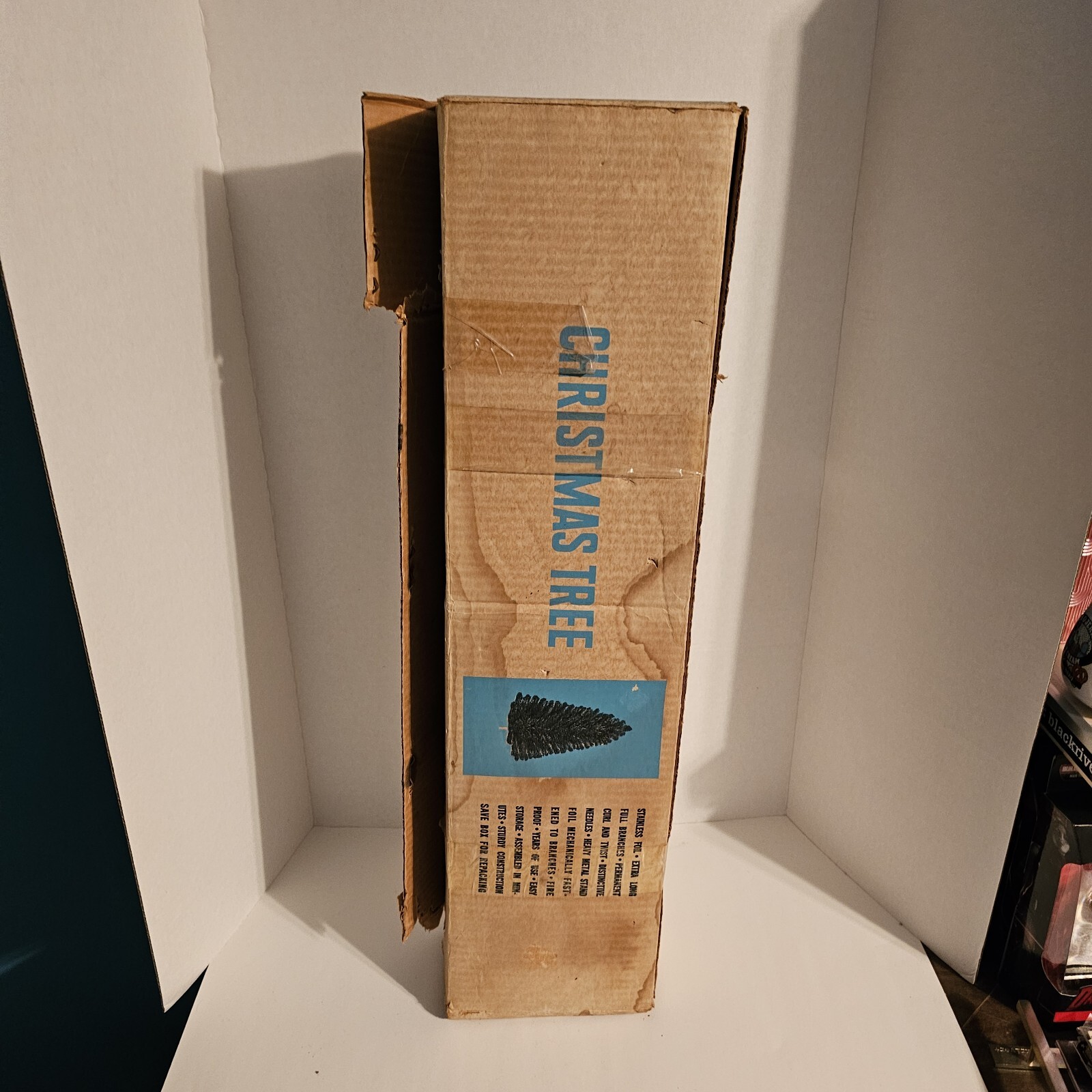 Vintage Silverline Aluminum Christmas Tree 6 Ft. W/Box Great condition