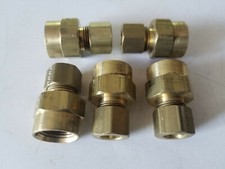 Lot of (5) New Parker Brass 3/8" NPT x 3/8" Tube Female Connectors, 66C-6-6