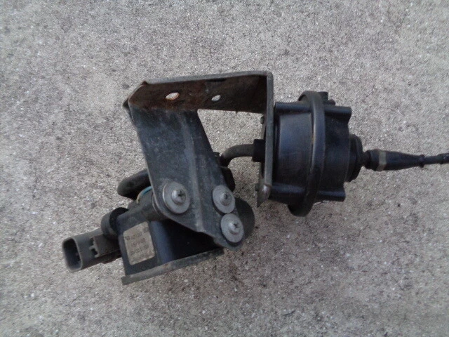 Nissan 300ZX 1990 actuador regulador de velocidad control de crucero no turbo con cable OEM Foto 2 de 4