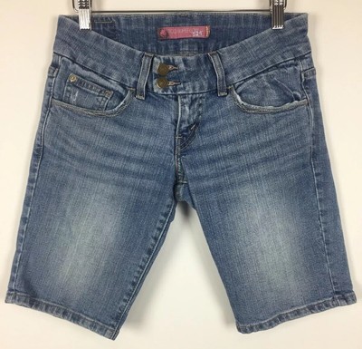 levi's bermuda shorts juniors