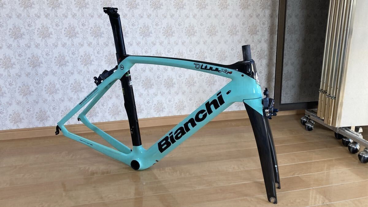 Bianchi Oltre XR4 Frame Set Size 53 Rim Brake With BR R8010