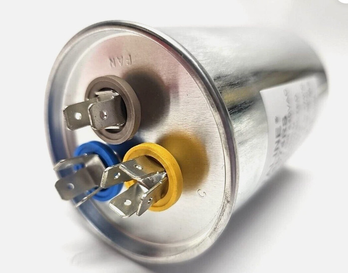 TOTALINE ROUND CAPACITOR P291-4574RS 370 OR 440VAC 50/60Hz, 45+7.5MFD