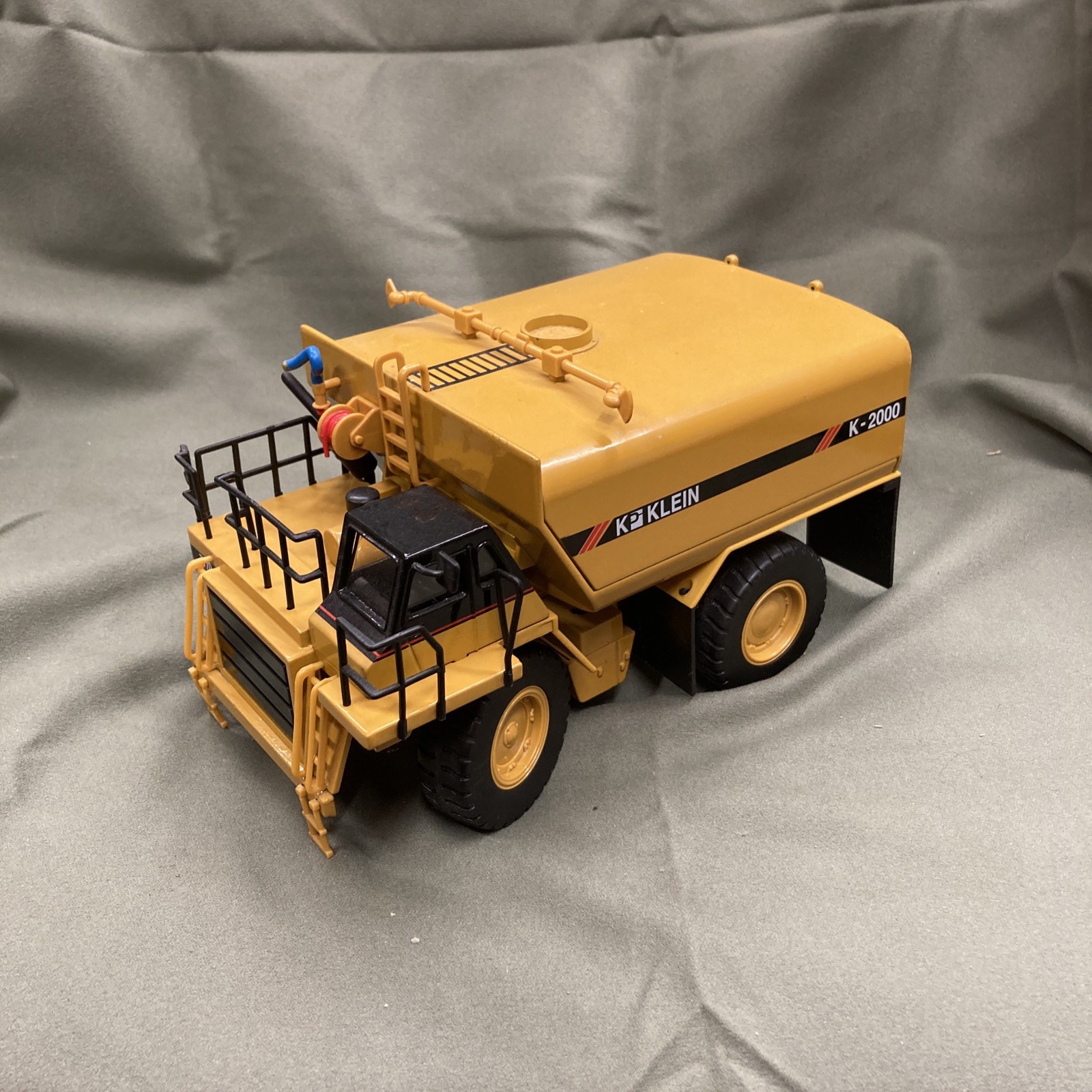 Norscot Caterpillar 777D Klein K2000 Water Tank Truck 1/50 D