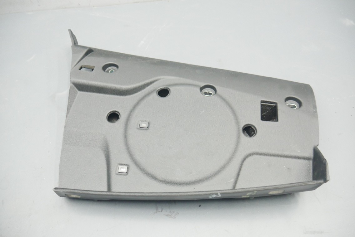 Maserati Ghibli 2014-2020 Front Right Lower Dashboard