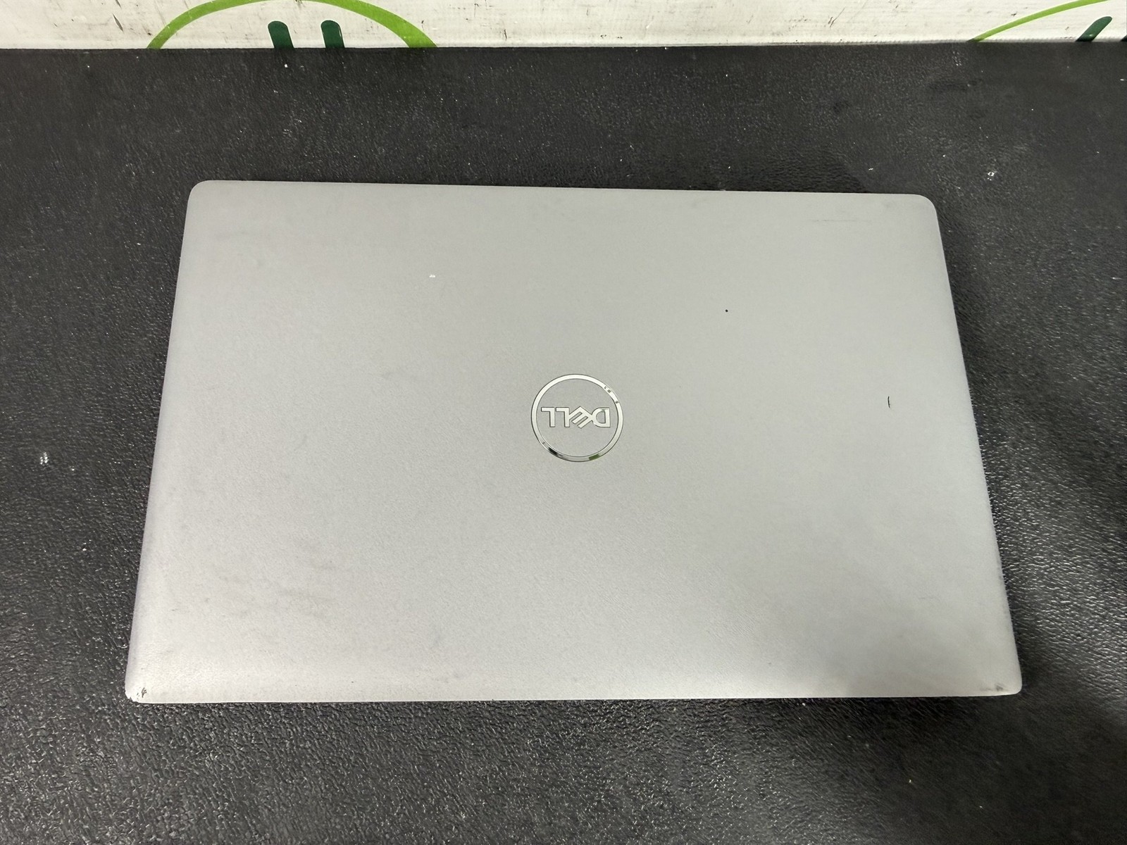 Dell Latitude 5520, 15.6-Inch Laptop, with Core i5 1145G7 @ 2.60GHz, Windows 11 Pro