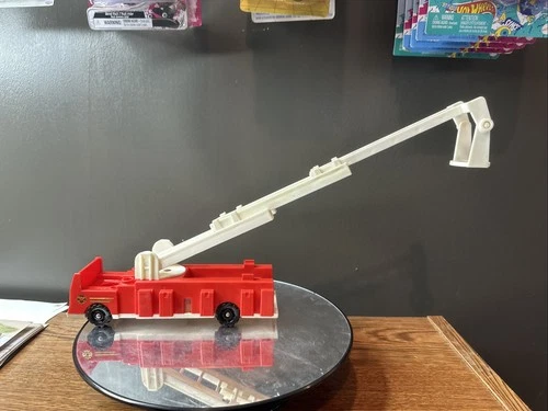 Vintage Fisher Price Little People Red Firetruck W/ Ladder For Fireman 9" Bucket