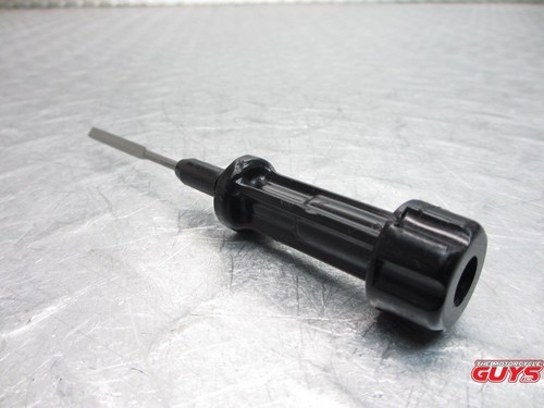 2003 03 04 05 YAMAHA YZF R6S R6 YZFR6 OEM OIL DIPSTICK DIP STICK