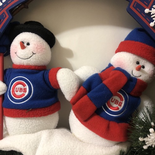 Hallmark Chicago Cubs 20 Inch Christmas Wreath with 2 Snowmen Happy Holidays - Picture 2 of 12