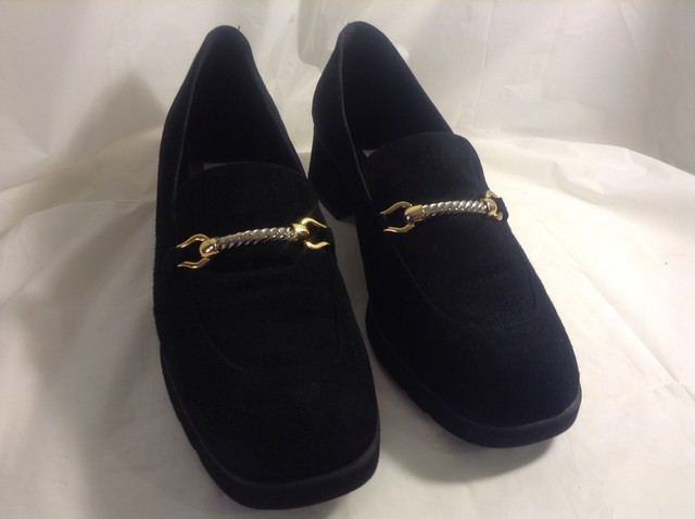 zippers flip flops