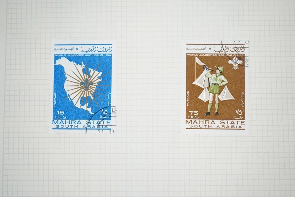 WORLDWIDE 1900s-70s COLLECTION OF 800+ STAMPS MINT & USED IN A DARK BLUE BINDER - Image 4 of 4