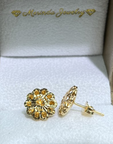 18k Solid Yellow Gold Stud Shiny Flower Stud Earrings, 2.48 Grams - Picture 3 of 6