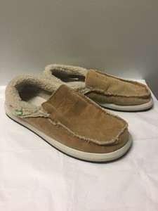 sanuk fur lined
