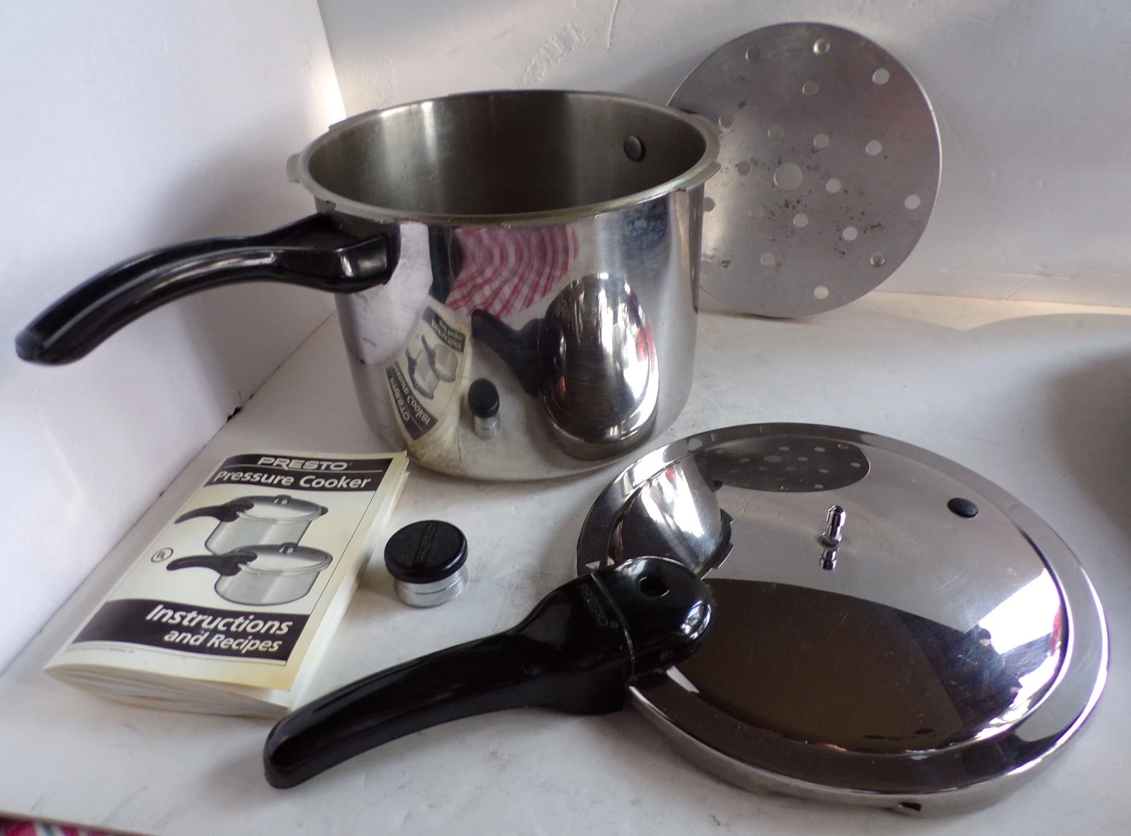 Presto 01362 6-Quart Stainless Steel Pressure Cooker Instructions / Recipe Book