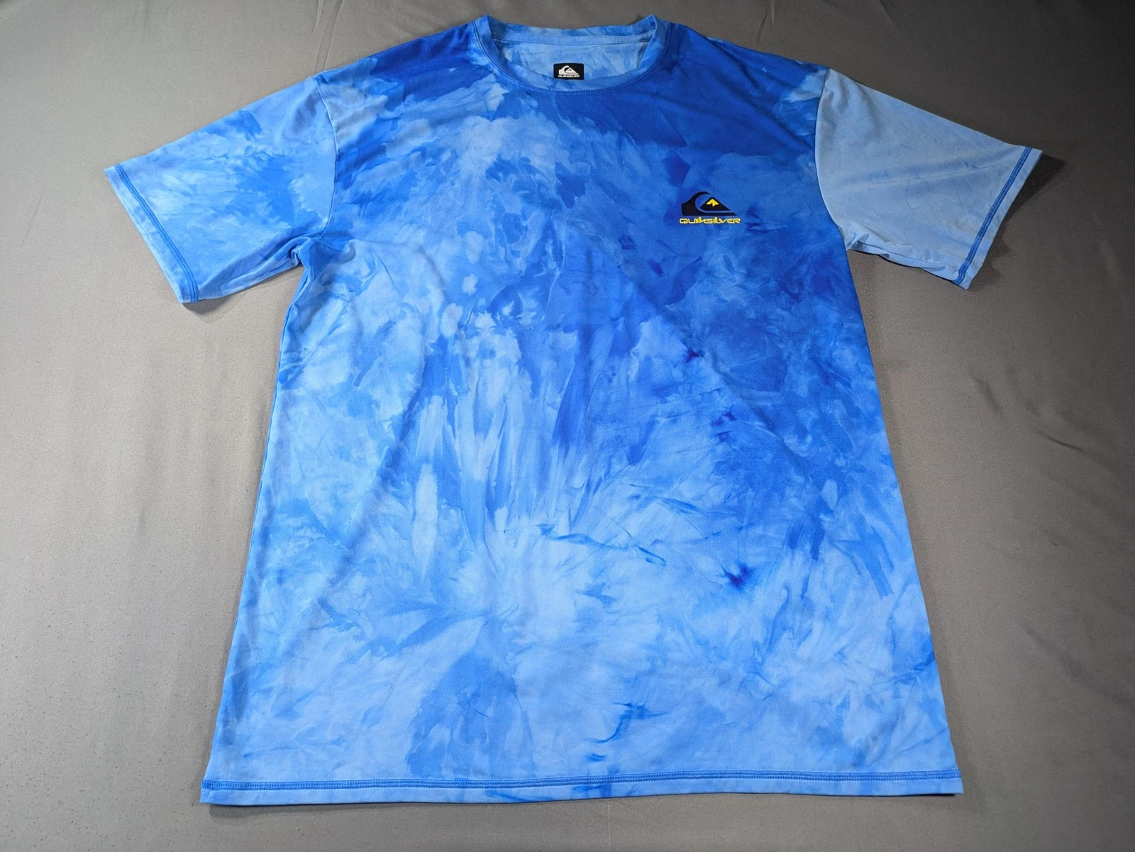 Quiksilver Shirt Mens LG Blue Batik UPF 50+ Sun Protection Surf Beach Quick Dry