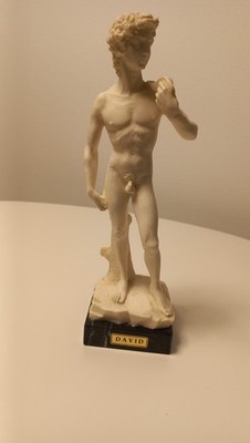 Skulptur David über Michelangelo, in Alabaster, mit Marmor Sockel