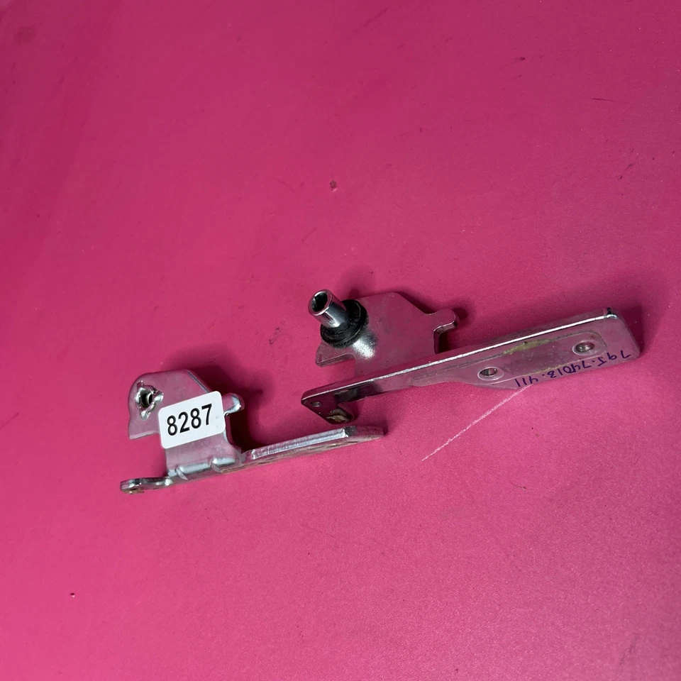 Bisagras de puerta central central Kenmore Elite AEH73577644,AEH3682190 Foto 3 de 4