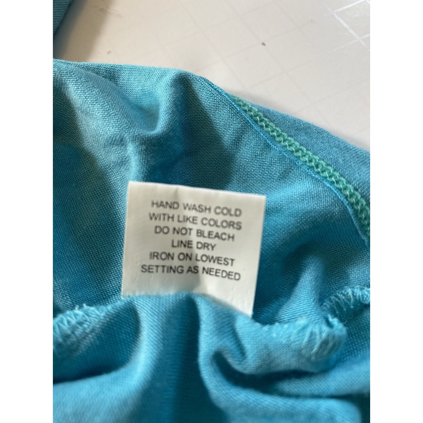 Notations Womens Top Blue Flower Accent V Neck Short Sleeve Casual NWT