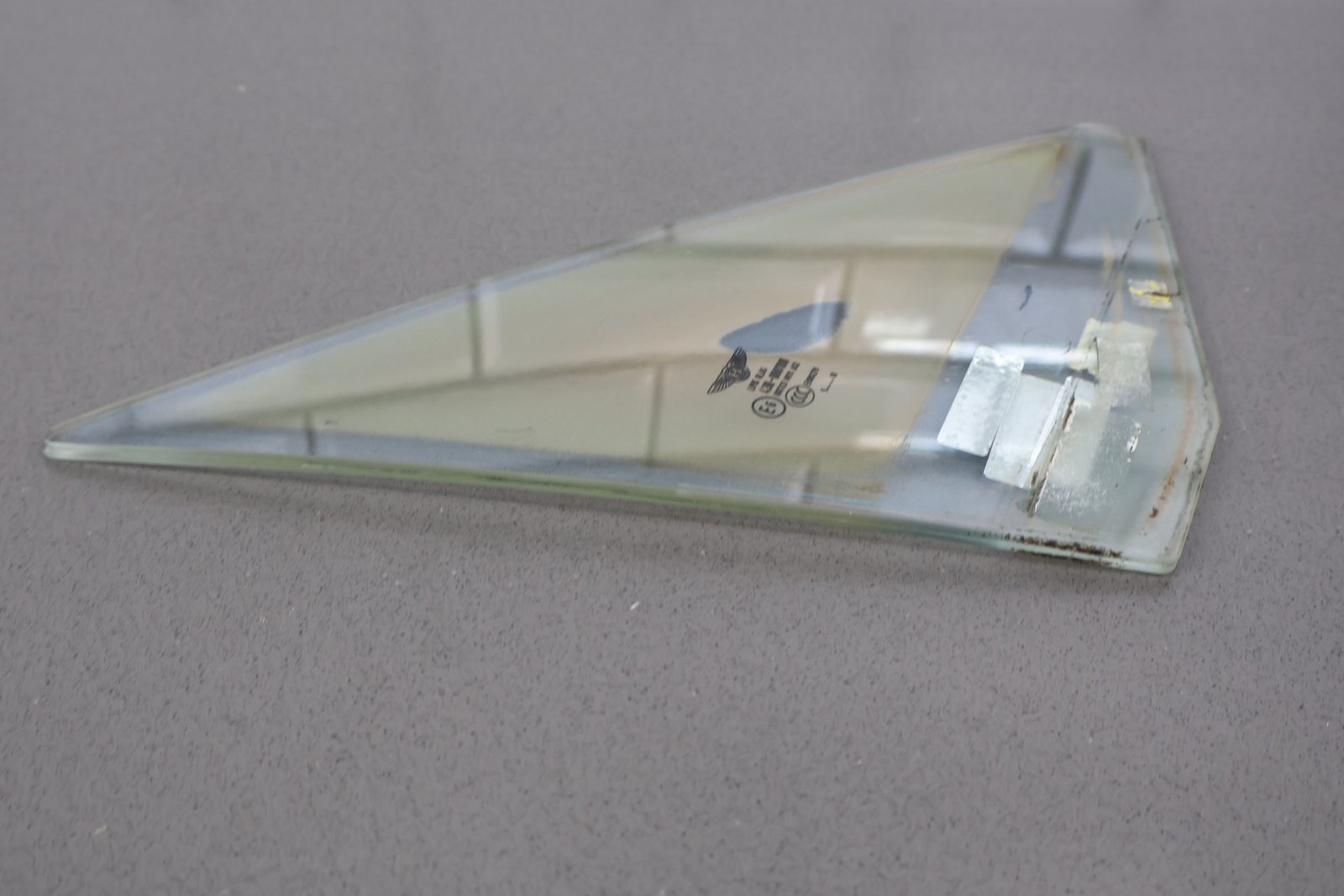 Bentley Continental Flying Spur 2006-2012 Front Right Quarter glass