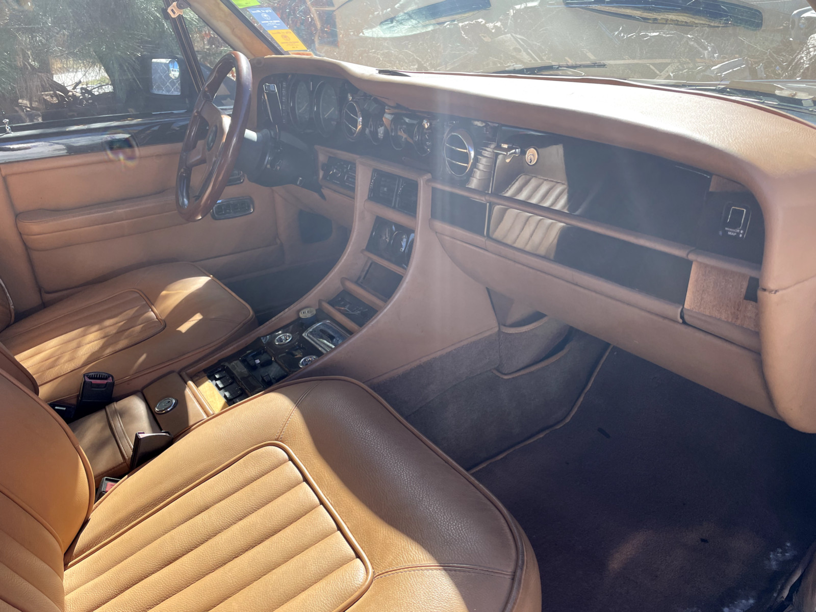 ROLLS ROYCE SPIRIT SPUR DAWN BENTLEY COOLANT TANK. WORLDS LARGEST USED INVENTORY