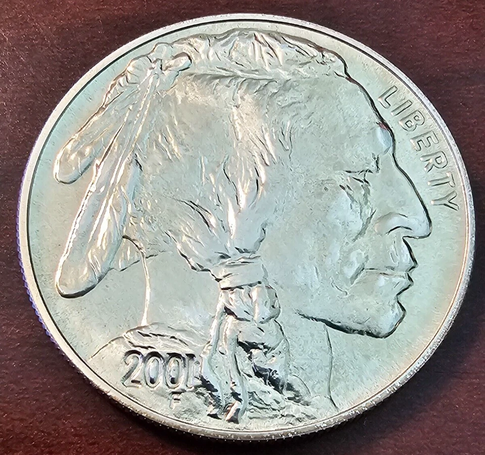 2001 - D  Buffalo Commemorative Silver Dollar $1 - Image 2 of 2