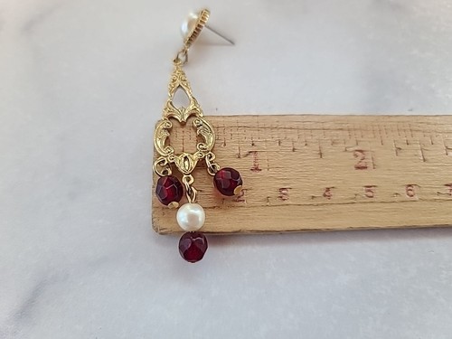 Vintage Faux Pearl And Red Beaded Gold Tone Dangling Pierced Earrings - Picture 6 of 10