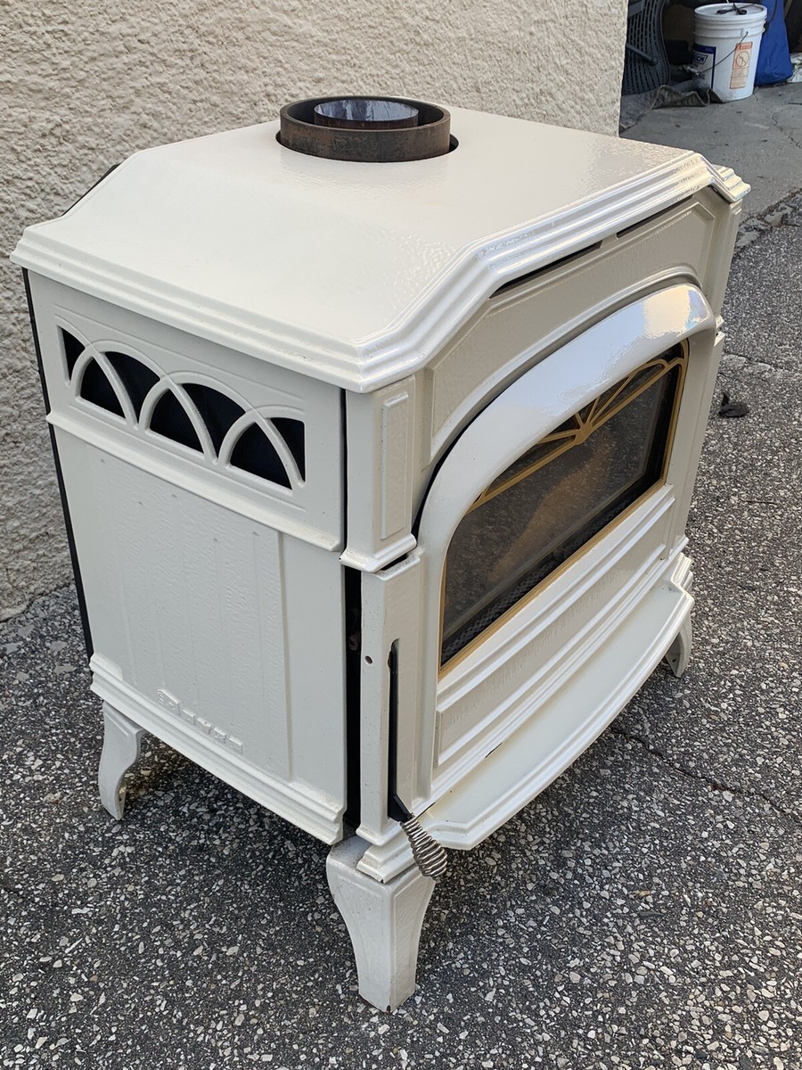 Dovre by Heatilator DV750 Natural gas white enameled cast iron