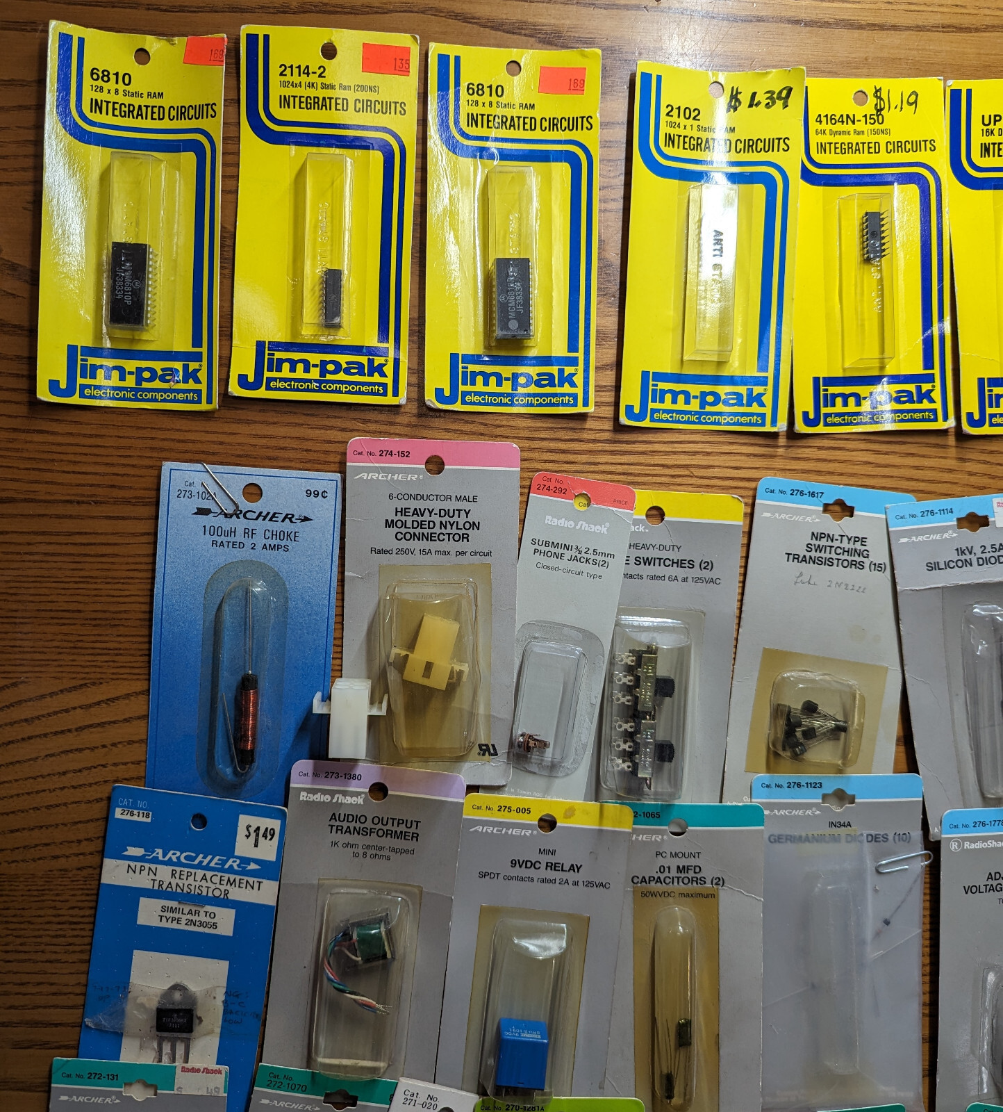 Large Lot of Radio Shack/Archer Electronic Components Audio Ham Radio