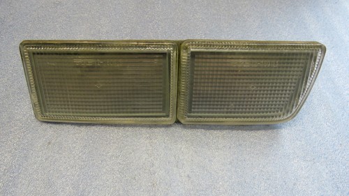 VW GOLF 3 - Stoßstange Reflektor / VORNE RECHTS / 12-1601L2 12-1601B TYC