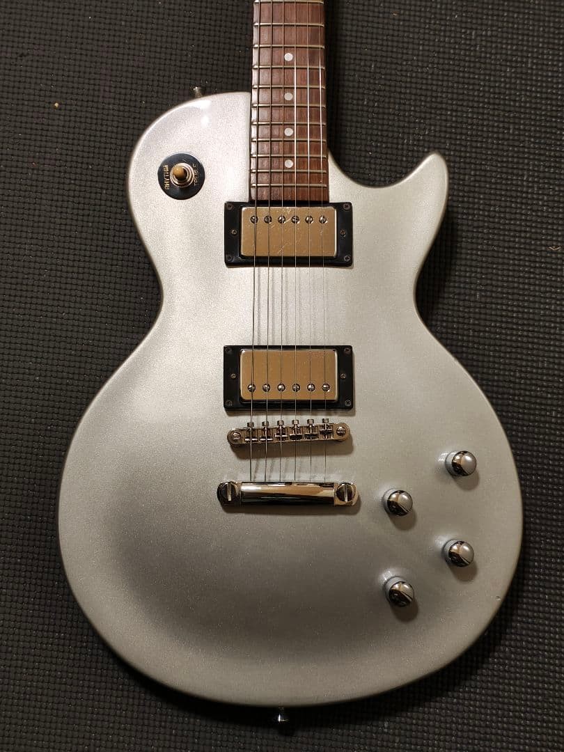 TOKAI レスポール Love Rock LP Tokai Love Rock Model LP Style Electric Guitar Silver Satin HH